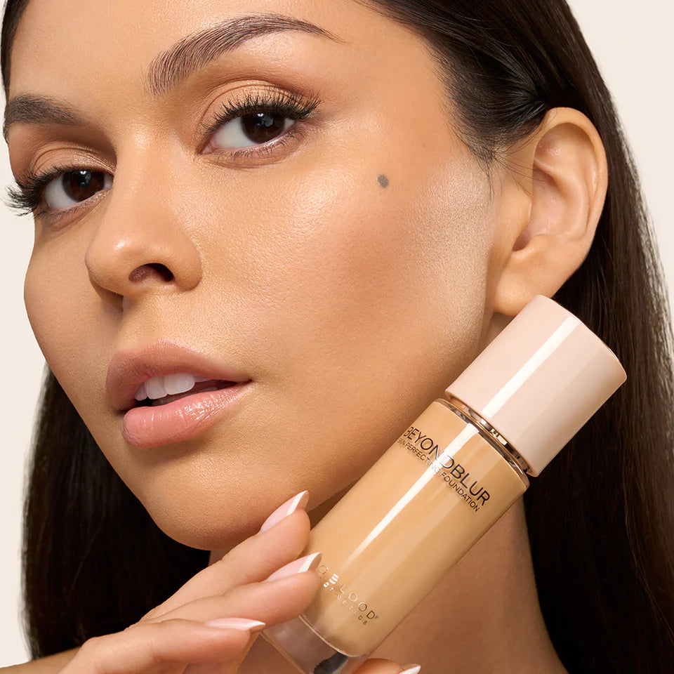 Young Blood BeyondBlur Skin Perfecting Foundation - LC1